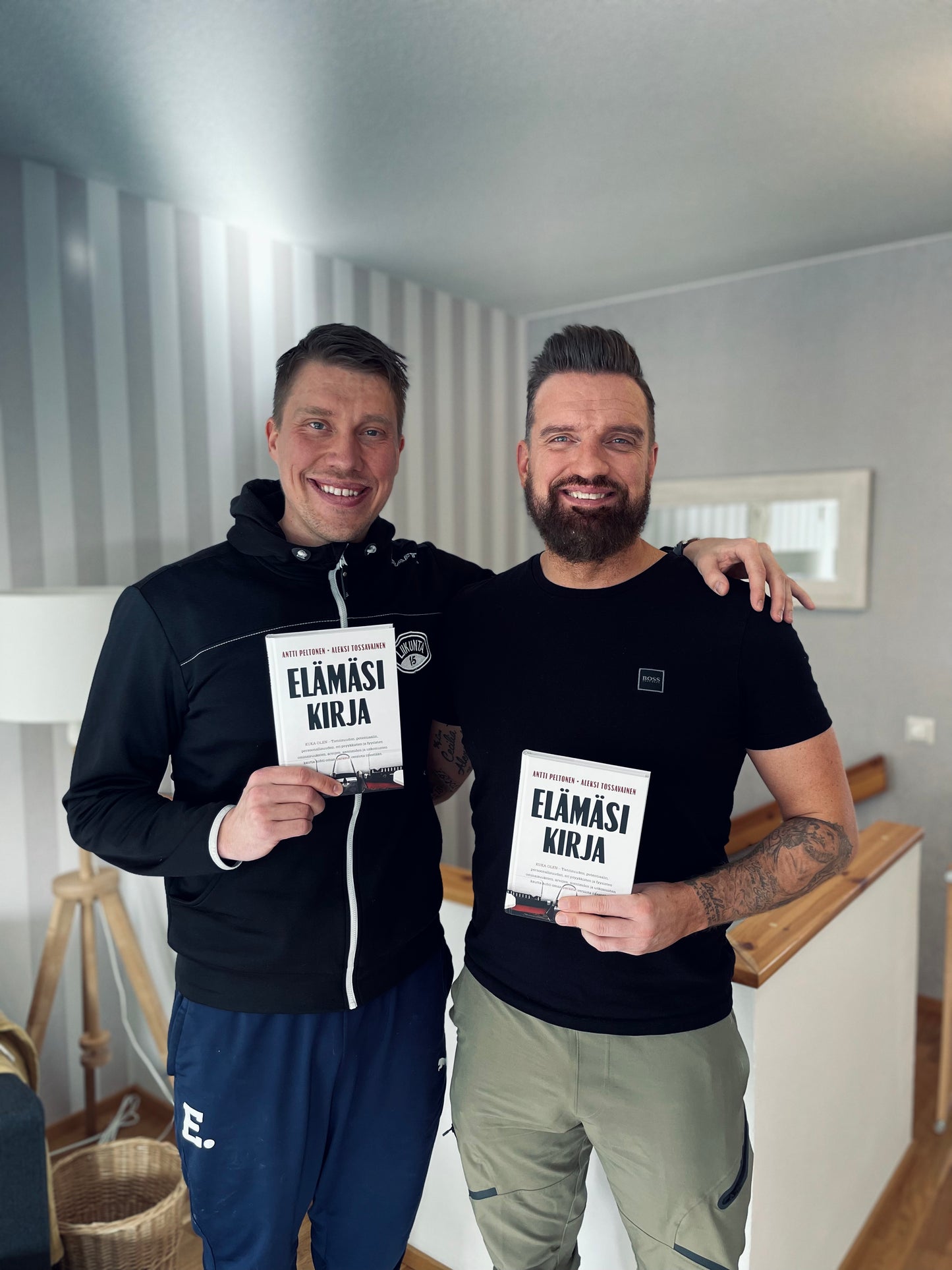 Elämäsi Kirja - Kuka Olen (Peltonen, Tossavainen 2023) - Signeerattu